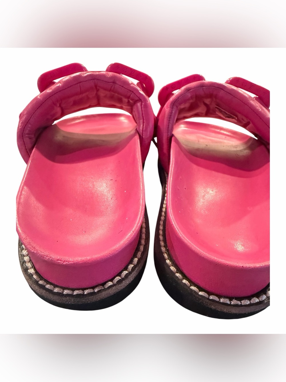 Louis Vuitton Hot Pink Chain-Link Slide Sandals - Picture 9 of 15